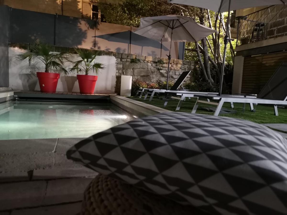 La Maison Grivolas Appartements Et Maison D'Hotes Avignon Kültér fotó