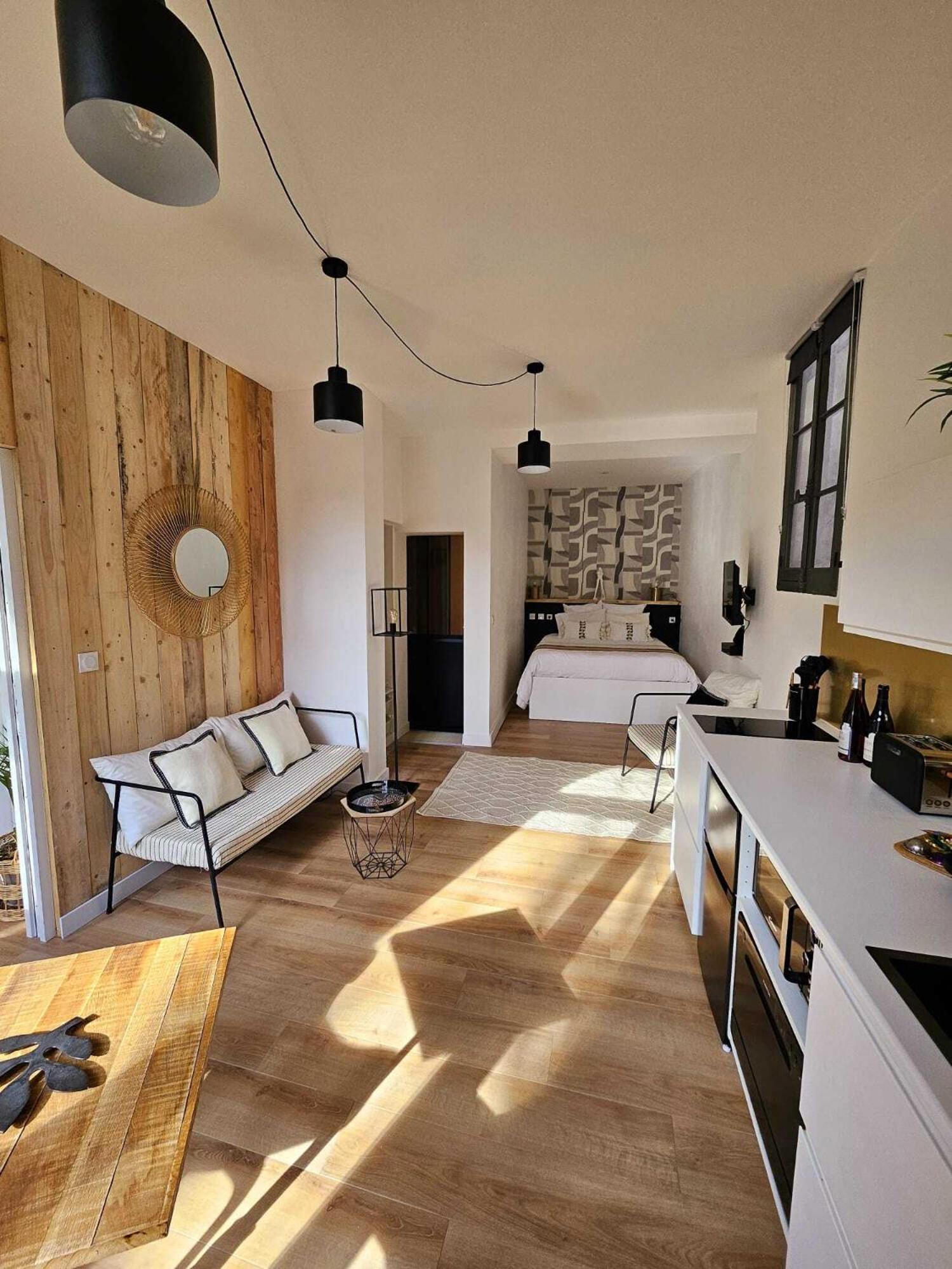 La Maison Grivolas Appartements Et Maison D'Hotes Avignon Kültér fotó